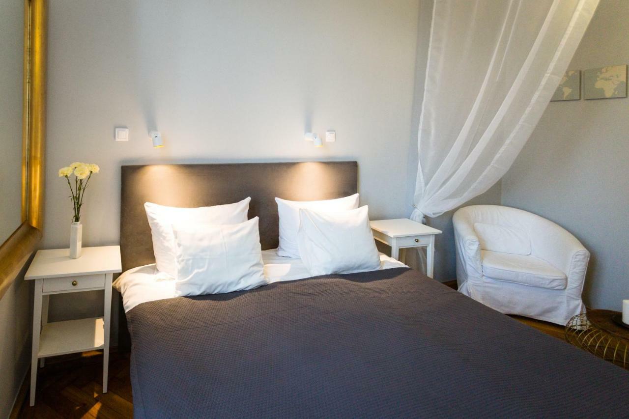 Angel House Bed & Breakfast Краков Экстерьер фото